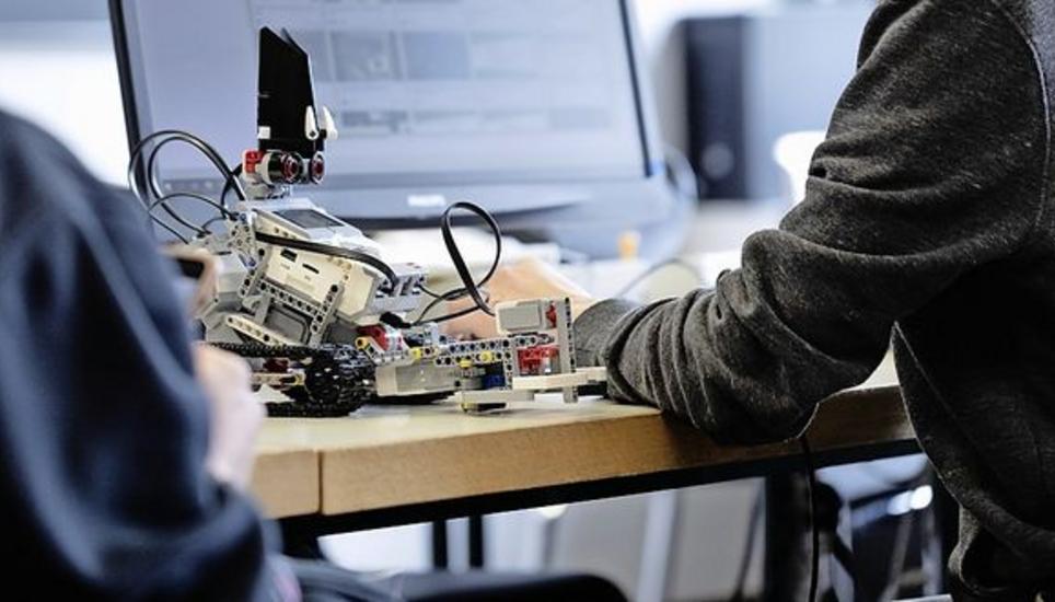 Technik sollte nach Ansicht von Bildungsexperten öfter auf dem schulischen Stundenplan stehen. Bild: Key
