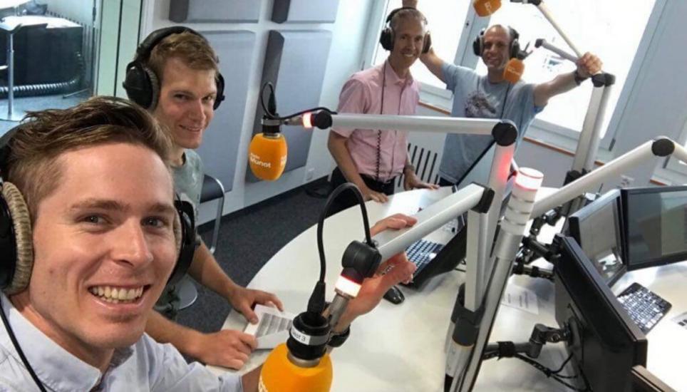Das Meier-Medien-Team mit Marco Kern, Dario Muffler, Sacha Meier und Mark Gasser (v.l.n.r) im Interview mit Radio Munot. Bild: RM