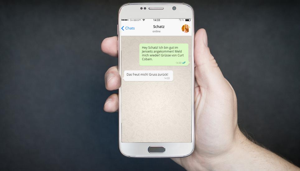 In Schaffhausen wollte eine Person mit ihrem Handy begraben werden - damit sie sich aus dem Jenseits melden kann. Bild: Pixabay/RD