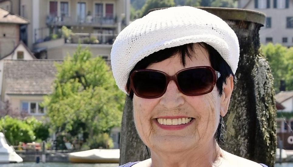 Die gehäkelte Mütze besitzt Heidi Vogel seit 15 Jahren.