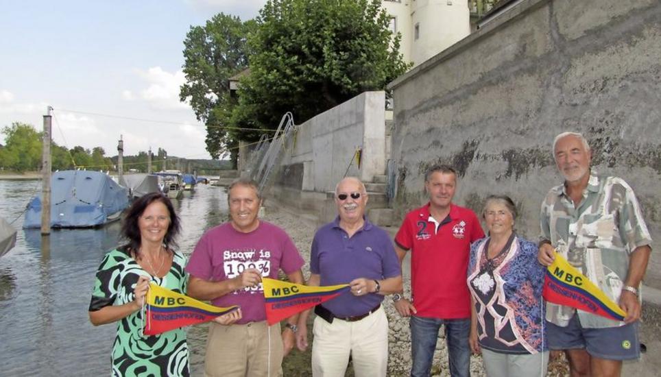 Der harte Kern des Motorbootclubs (v.l.): Präsidentin Monika Vogelsanger, Heinz Forster, Beny Grimm, Eduard Schulz, Aktuarin Myriam Bruderer und Martin Müller. Bild: Ernst Hunkeler
