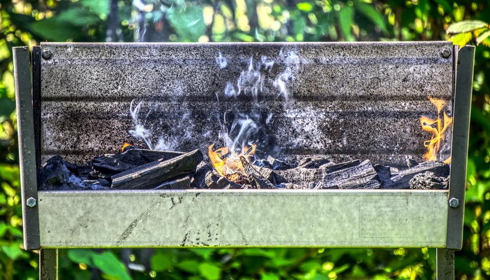 In Neuhausen darf der Grill wieder angefeuert werden. Symbolbild: Pixabay