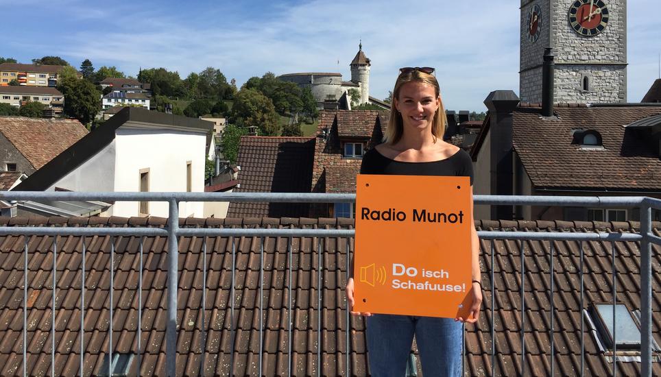 Die Leichtathletin Lydia Boll zu Besuch beim Radio Munot. Bild: Radio Munot