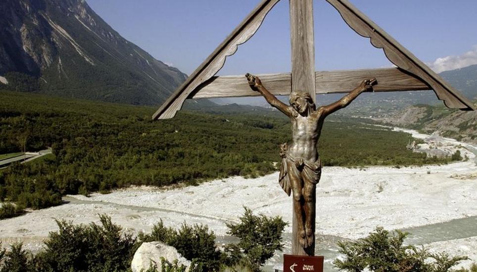 Laut Gesetz ist es verboten, «Gegenstände religiöser Verehrung zu verunehren». Bild: Key