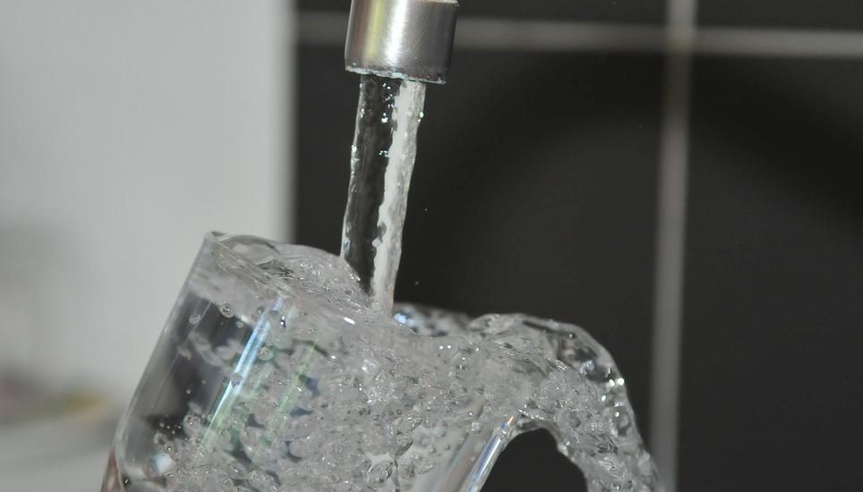 Am Sonntag stimmte die Gemeinde Lohn zusammen mit Büttenhardt und Stetten über den künftigen Wasserpreis ab. Bild: Pixabay