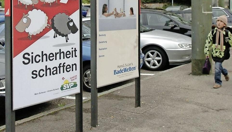 Die Schäfchenplakate 2007 provozierten. In Schaffhausen fanden sie nicht nur Anklang. Bilder: Selwyn Hoffmann