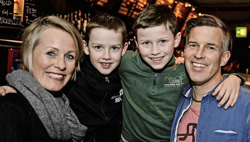 Einsteiger: Lukas und Veronika Wille begleiteten ihre Kinder Finn und Silas zum ersten Konzert ihres Lebens.