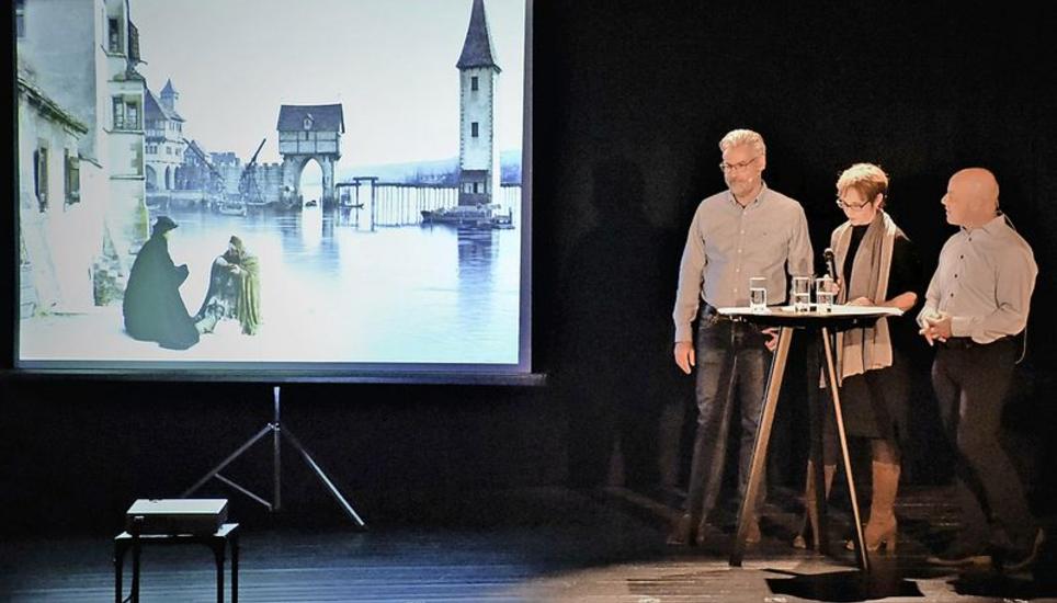 Rolf Laib (l.) und Andreas Furger erzählen, wie es auf dem Set war. Bild: Darina Schweizer