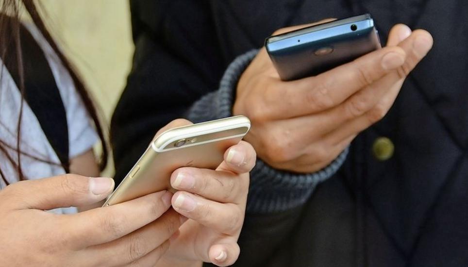 Das Kommunizieren mit dem Smartphone ist für die jungen Menschen der Generation Z unverzichtbar. Bild: Pixabay