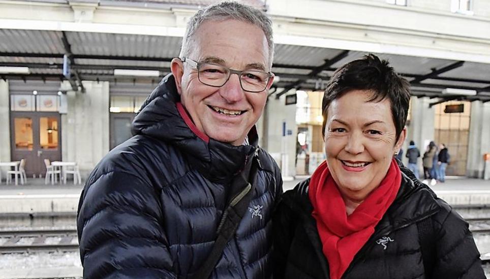 Entgegen dem Strom waren Thomas und Margrit Küng auf dem Weg in die Ferien, wohin genau, verrieten sie nicht.
