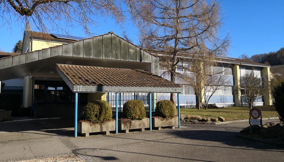 Das Schulhaus Recken soll für 2,6 Millionen Franken aufgestockt werden. Bild: RM