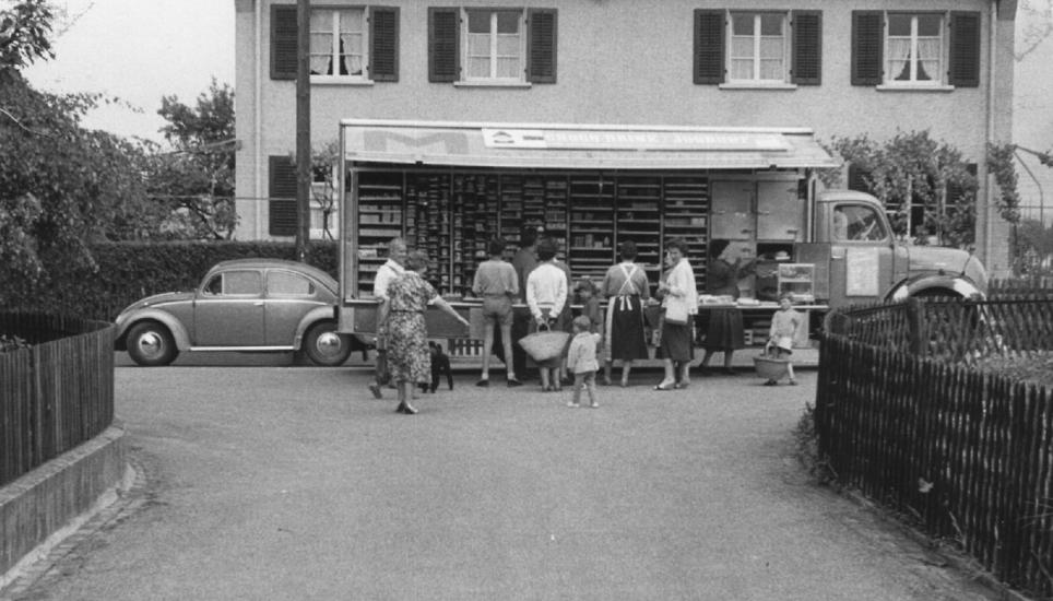 Ein Klassiker: Der Migros-Verkaufswagen. Viele erinnern sich mit Bestimmheit noch gut daran.