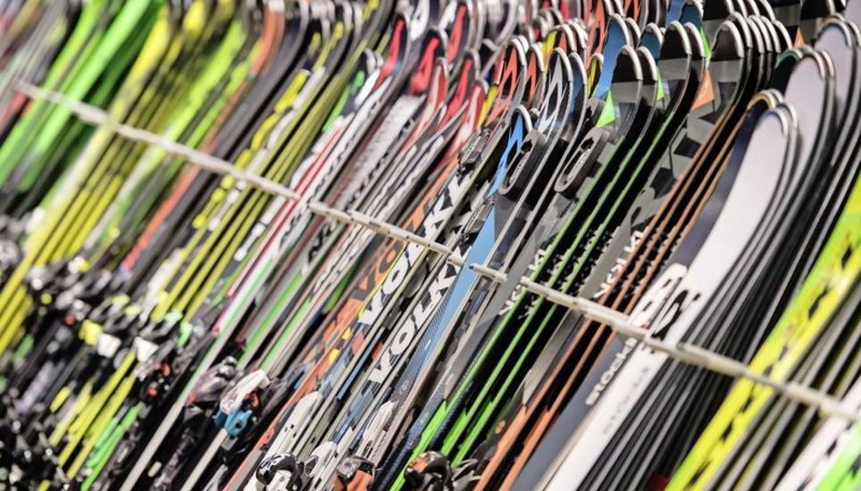 Obwohl das Geschäft mit dem Skifahren seit Jahren abnimmt, etablieren sich neue Schweizer Edelmarken. Bild: Key