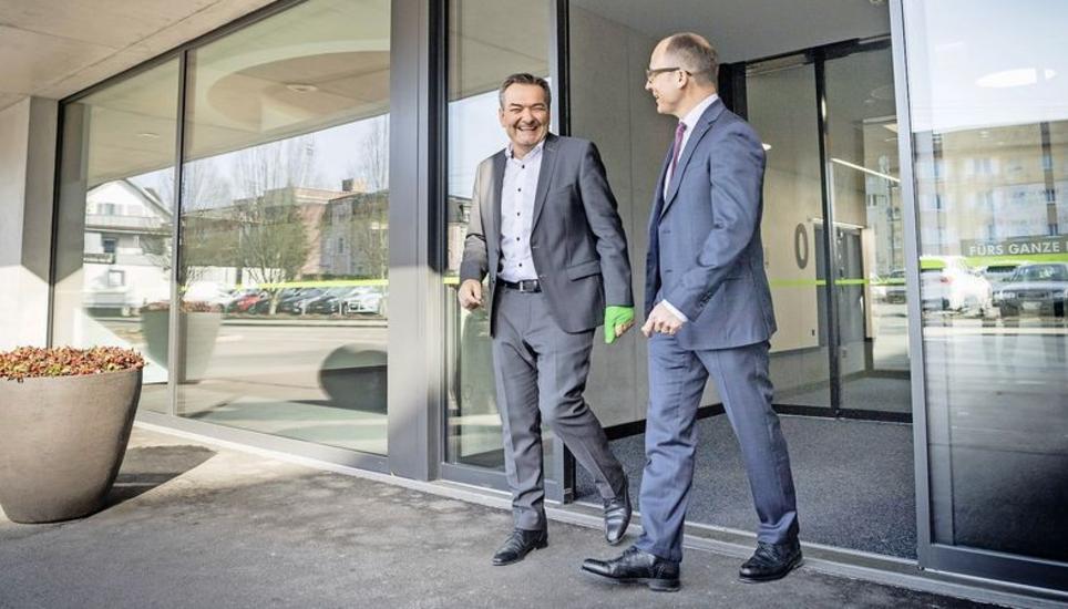 Bankratspräsident René Bock (links) mit dem neuen Vorsitzenden der TKB-Geschäftsleitung, Thomas Koller. Bild: zVg