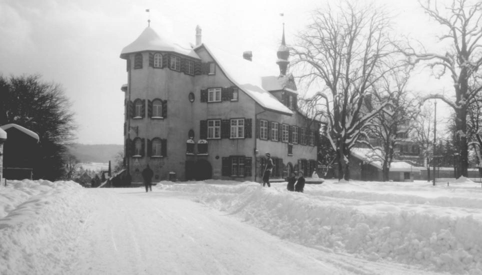 Werden wir je wieder so einen extremen Winter haben? Im Jahr 1931 lag der Schnee auf der Schaffhauer Breite kniehoch.