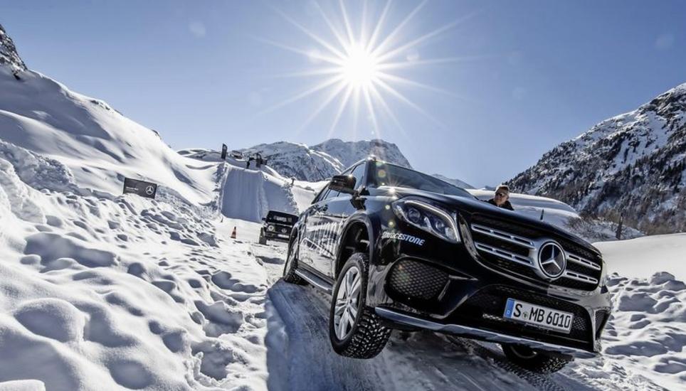 Den Teilnehmern standen Modelle mit den unterschiedlichsten Antriebssystemen aus der Mercedes-Benz-Palette zur Verfügung. Bild: Christian Witt