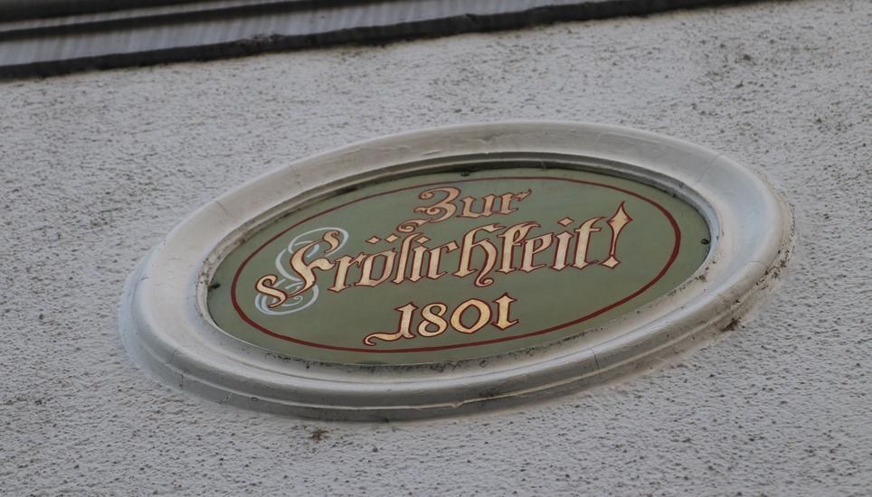 ...und «zur Fröhlichkeit»