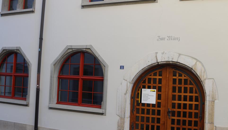Beim Kanton muss viel Geld im Tresor liegen. Schliesslich heisst das eine Verwaltungsgebäude ja auch «zur Münz»