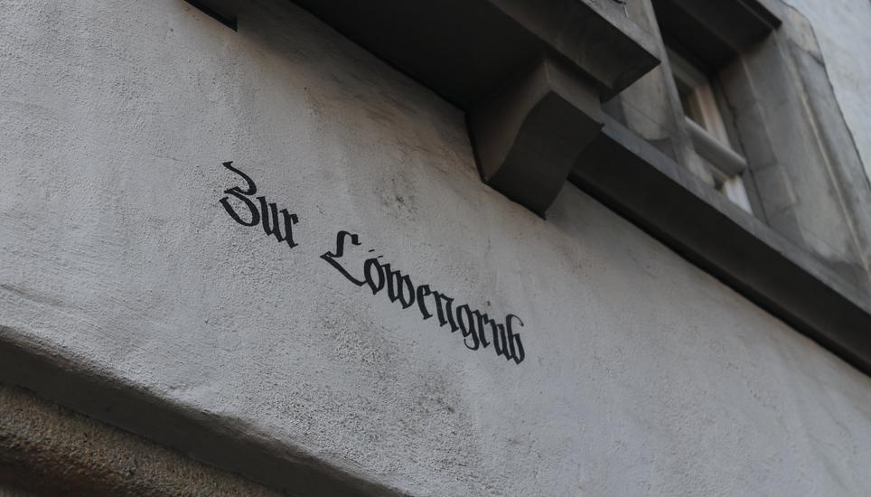 ... auch heute noch das Haus «zur Löwengrub».