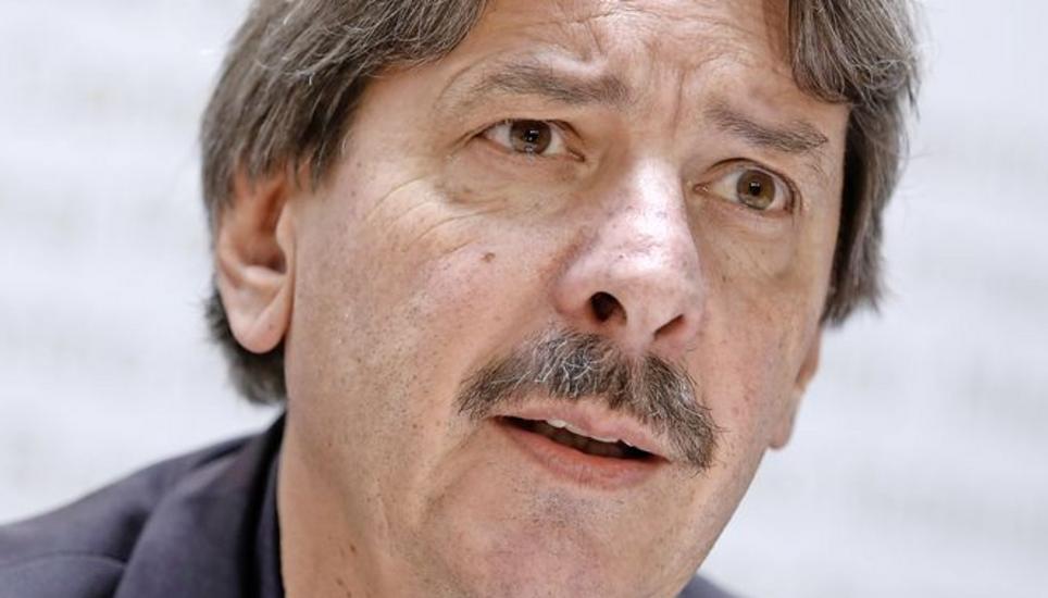 SP-Ständerat Paul Rechsteiner setzt sich vehement für den Lohnschutz ein. Bild: Key