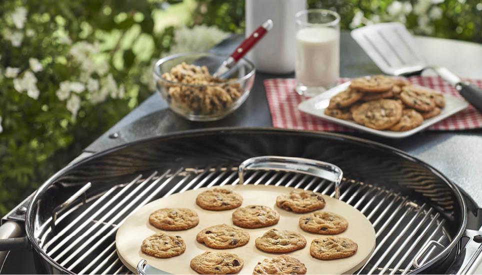 Pizzastein mit Gestell – Gourmet BBQ System
