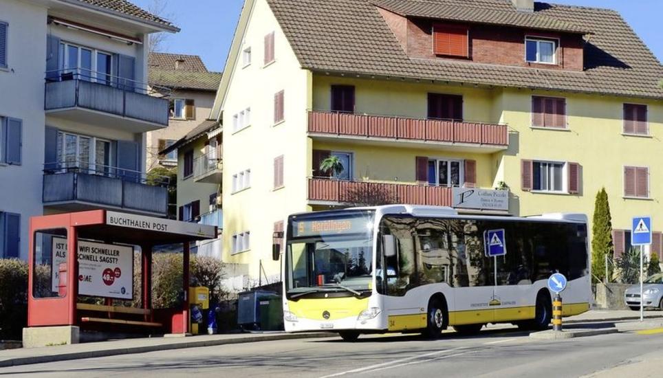 Bushäuschen wie dieses hier in Buchthalen würden als kompletter Neubau zwischen 60'000 und 80'000 Franken kosten. Bild: Zeno Geisseler