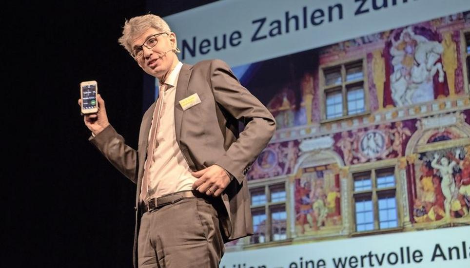 Zu den Hauptreferenten zählte Iazi-CEO Donato Scognamiglio. Bilder: Jeannette Vogel