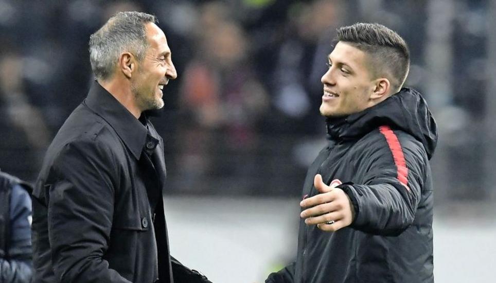 Zwei Erfolgsgaranten: Coach Adi Hütter (l.) freut sich mit seinem Top-Stürmer Luka Jovic über den Erfolg. Bild: Key