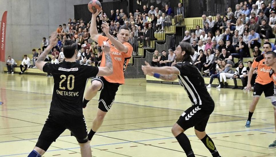 Die Kadetten um Jonas Schelker (mit Ball) zeigten sich stark verbessert. Bild: P. Hagen