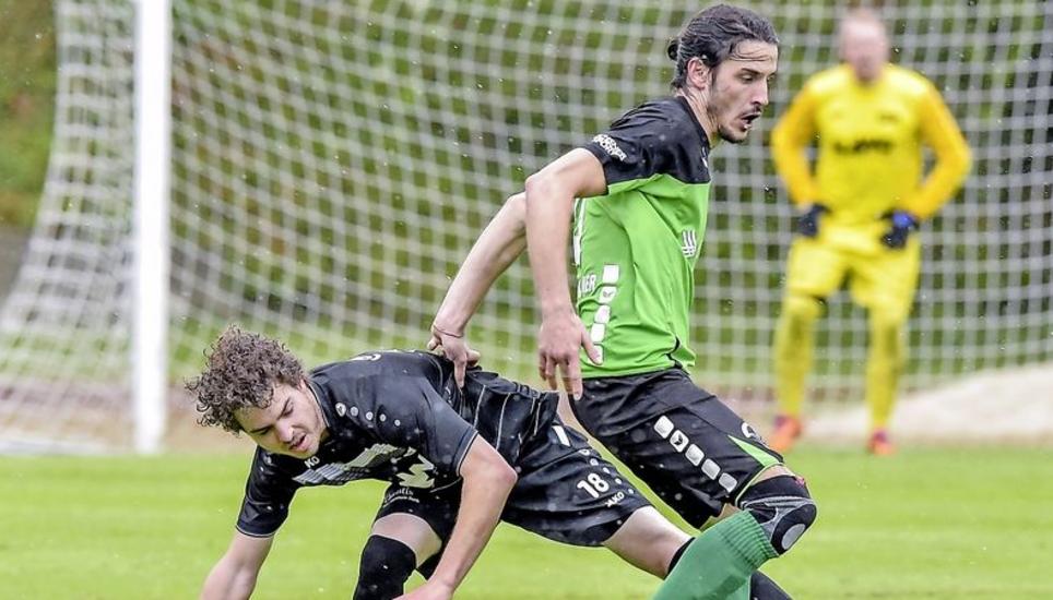 Obenauf: Der VFC Neuhausen (grünes Trikot) hat derzeit einen starken Lauf. Bild: Alb