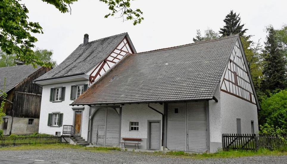 Eine künstlerische Zwischennutzung soll das «Im Höfli 7» beleben. Bild: Melina Ehrat