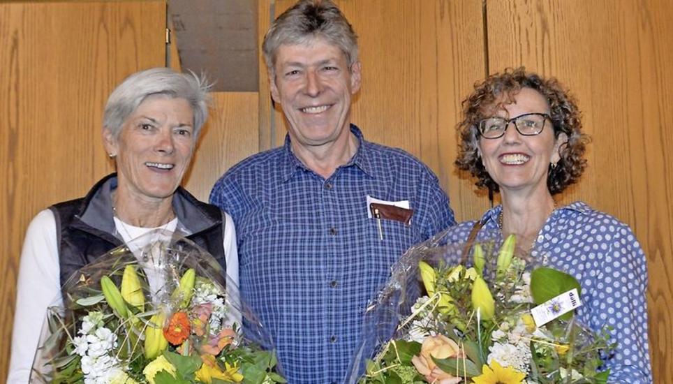 Wurden ehrenvoll verabschiedet (von links): Theres Hafner, Eugen Hafner und Karin Zecchetto. Bild: Theo Kübler