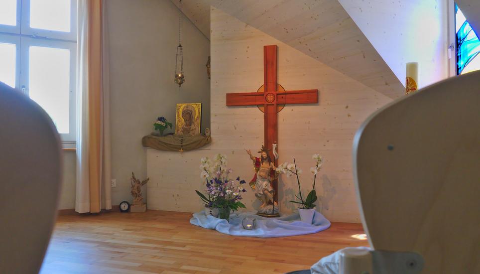 Einer der zwei Gebetsräume im Kloster. Bild: Isabel Heusser