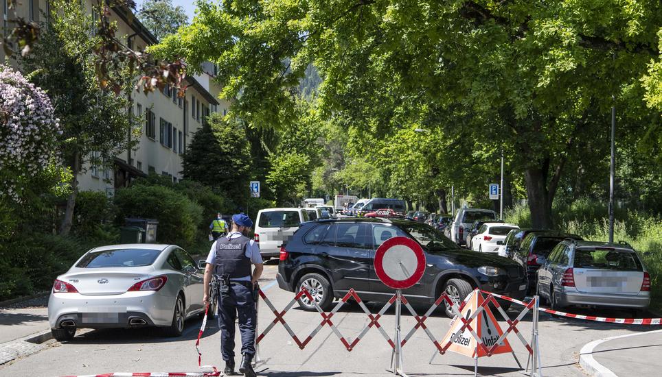 Die Polizei sperrte das Gebiet weitläufig ab. Bild: Key