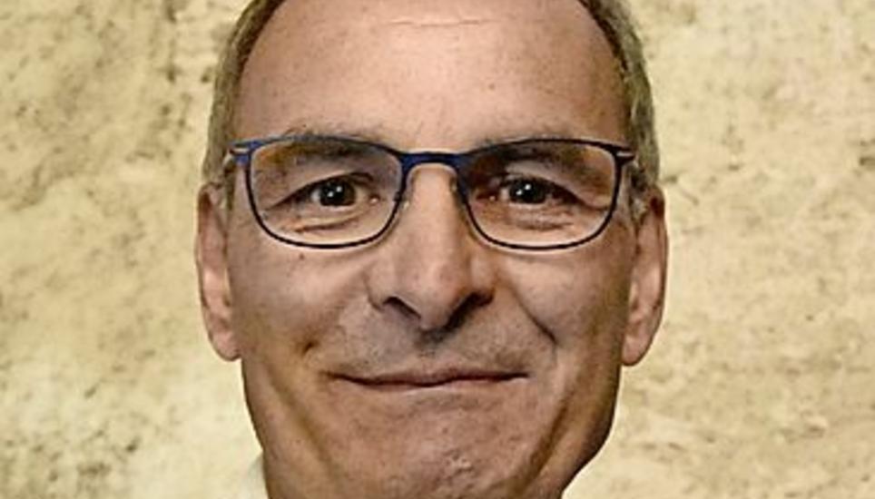 Erland Eichmann 350 verschiedene Arten von Kulturpflanzen wachsen in der grossen Gartenanlage des Schlosses Wildegg. Das Schloss ist ein Wohnmuseum mit 30 Räumen.