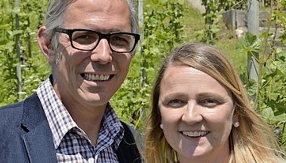 René Marty und Christine Ziegler: Aus purer Neugier hat sich das Paar für die Geschäftsführung des Schlosses Lenzburg beworben. «Die Höhenburg ist 980-jährig», sagt Christine Ziegler. Ursprünglich wurde sie für eine Hochzeit gebaut, die aber nie stattfand.