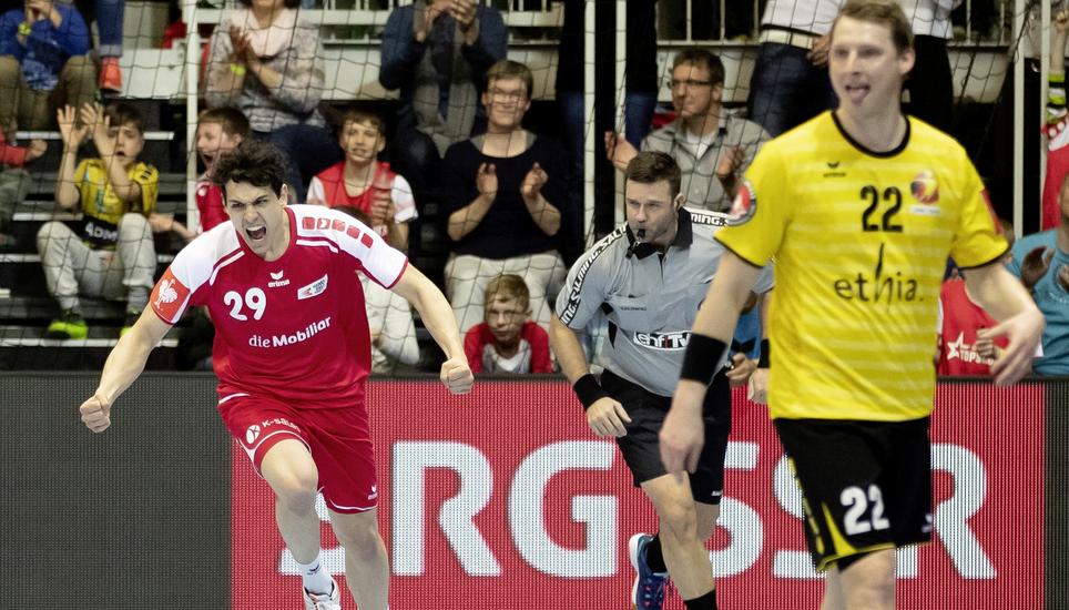 Der Kadetten-Youngster Samuel Zehnder bejubelt einen Treffer gegen Belgien. Bild Key