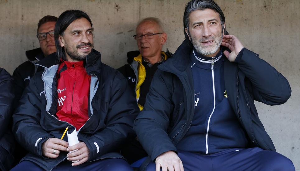 Die Brüder Yakin sollen den FC Schaffhausen wieder auf die Erfolgsspur zurückführen. Bild: Key