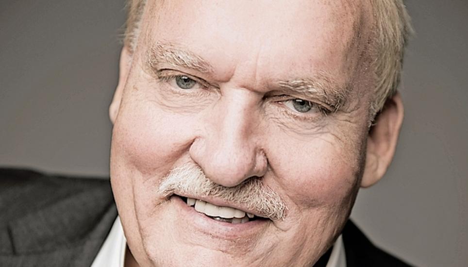 Josef Montanari aus Thayngen schrieb seinen ersten Roman. Bild: zvg
