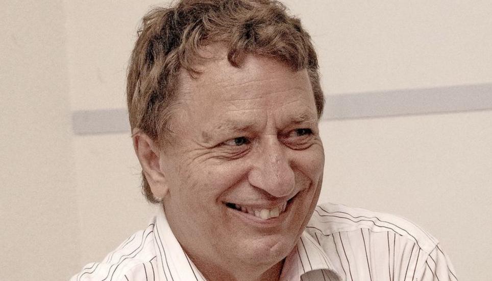 Geologe Dr. Hans Burger versteht sich als Fragesteller, der Hinweise gibt. Bild: Ueli Meier
