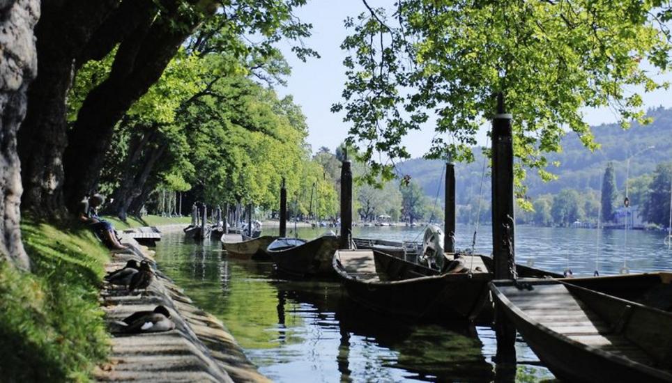 Das schöne Wetter dürfte dazu beitragen, dass die Leute im Sommer weniger in die Ferne verreisen. Bild: Julia Leppin
