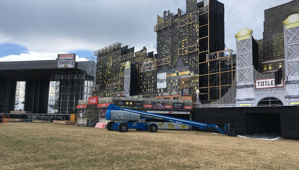 Bald werden hier Zehntausende Musikfans zusammen tanzen und feiern. Bild: RM