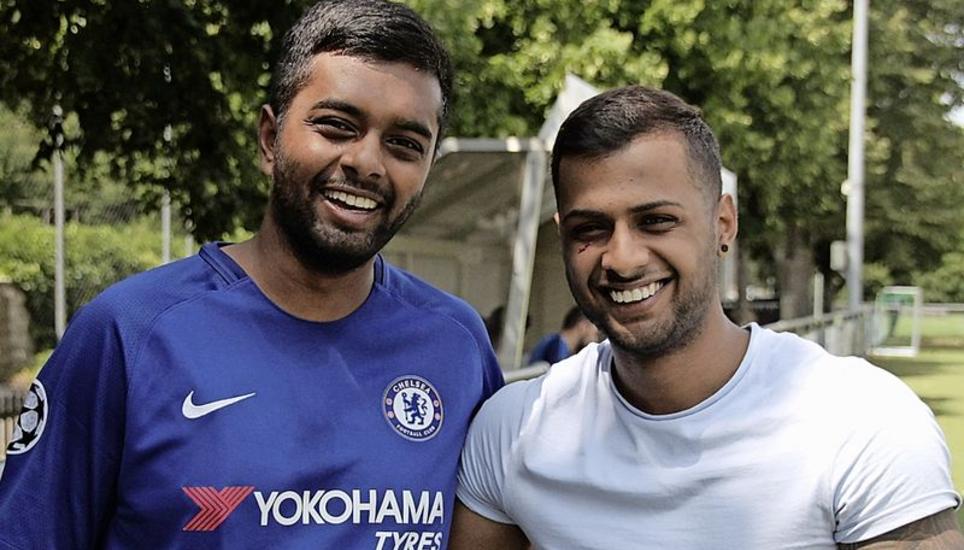 Alen Mahalingasivam (l.) und Sujiththan Johnson spielten zusammen in einem Team. Ihnen gefiel das faire Miteinander.