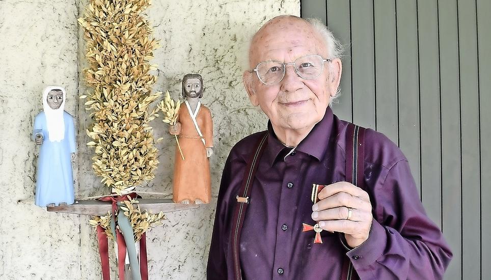 «Regelrecht
reimdurchflossen bin ich zurzeit.» Bruno Epple,
Maler und Dichter. Bilder: Darina Schweizer