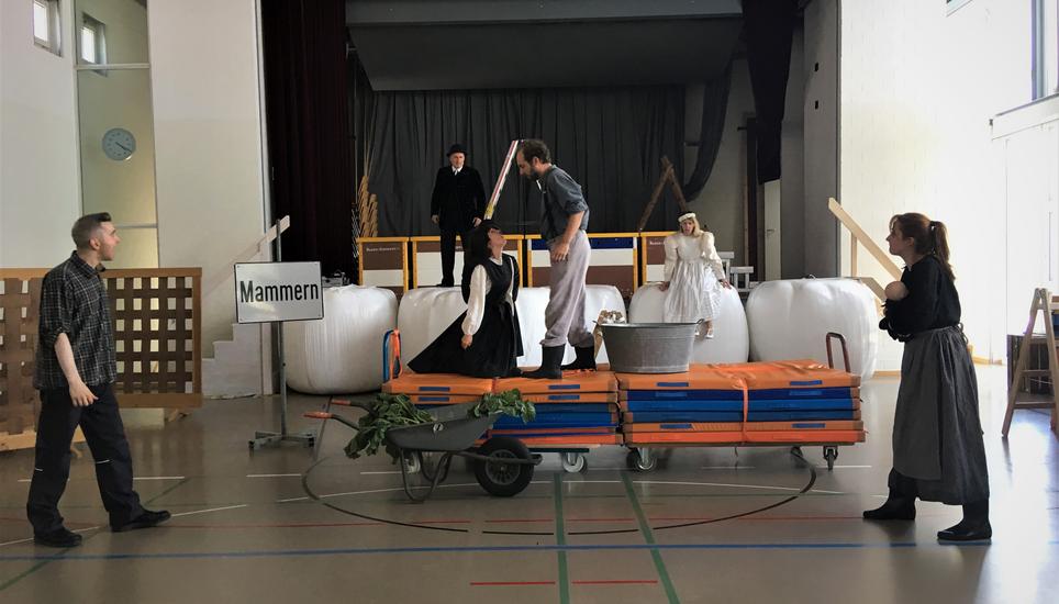 Bald wird der Proberaum gegen ein Zirkuszelt eingetauscht. Bild: RM