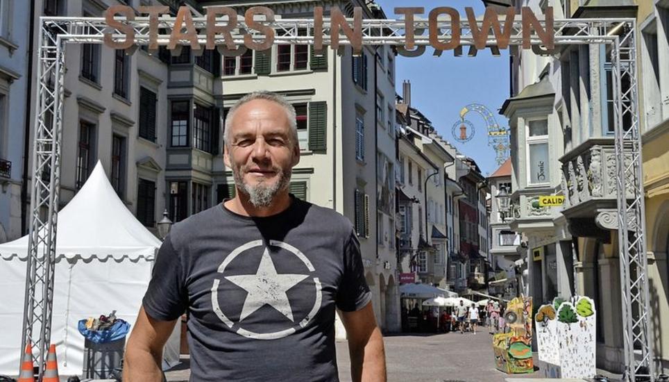Adrian Brugger ist Geschäftsführer der Stars in Town AG und somit Festivaldirektor.