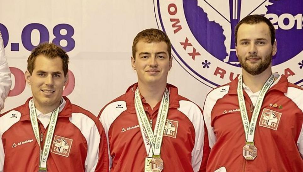 Der Thaynger Dino Vich (l.) holte Teambronze mit Brüschweiler und Gerber.