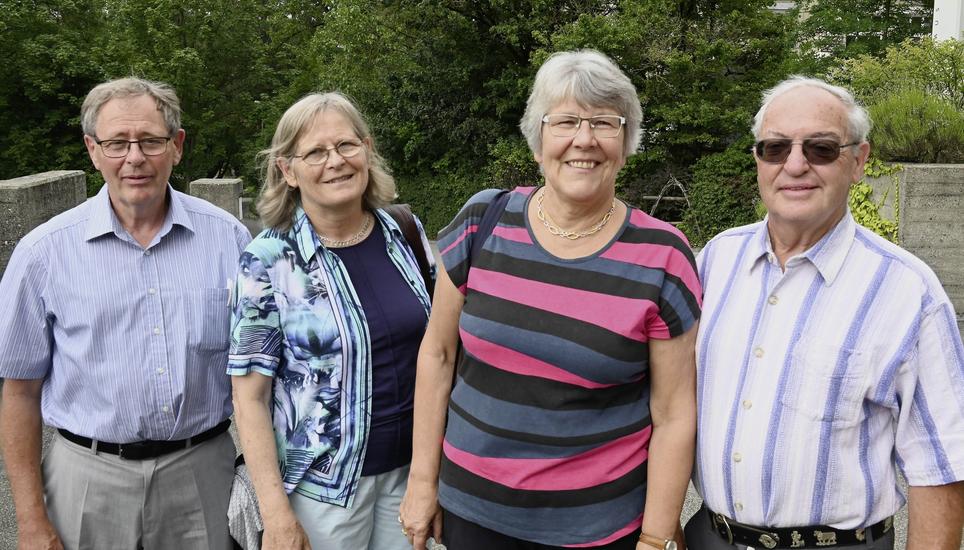 Peter Gugelmann, Regina Gasser, Ruth Schmidig-Früh und Heinz Kälin besuchten zeitweise dieselbe Klasse.