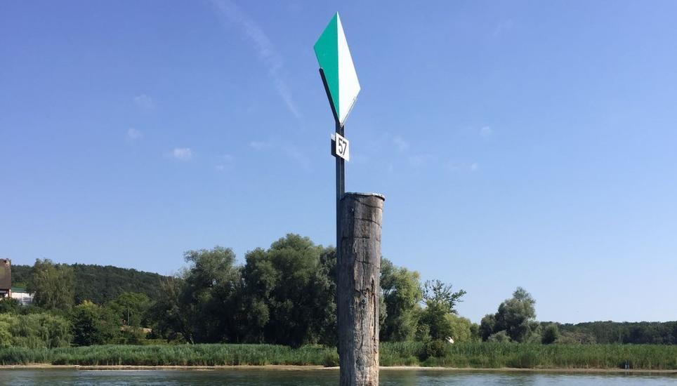 Bei der Kollision mit der Wiffe wurden beide Insassen ins Wasser geschleudert.
