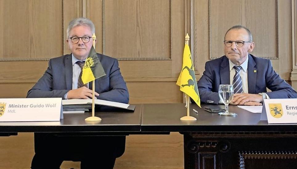 Minister Guido Wolf und Regierungspräsident Ernst Landolt. Bild: Zeno Geisseler